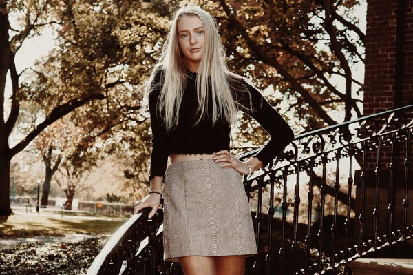 The best ways to style a pencil skirt for casual days